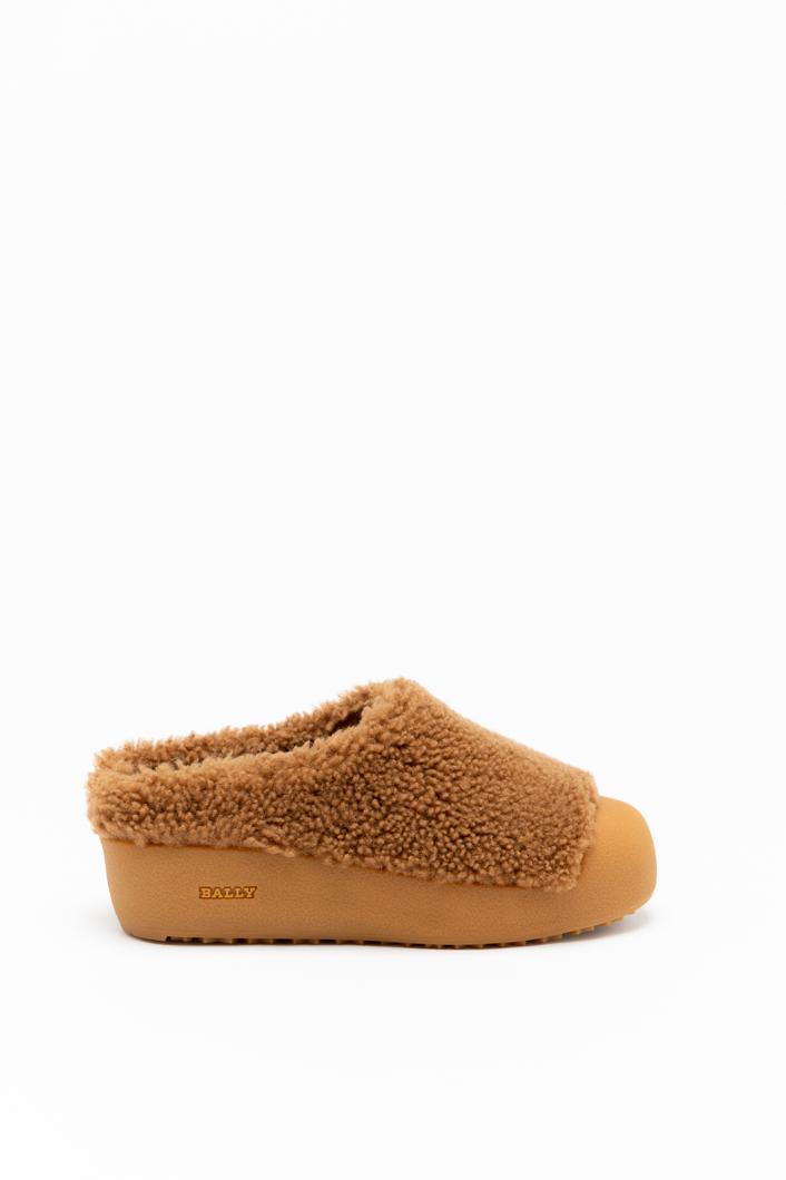 SLIPPERS - CAMEL