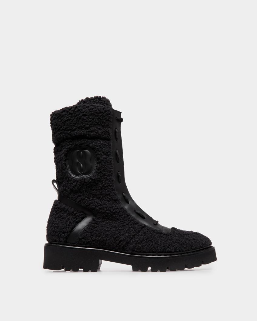 ANKLE BOOTS - BLACK