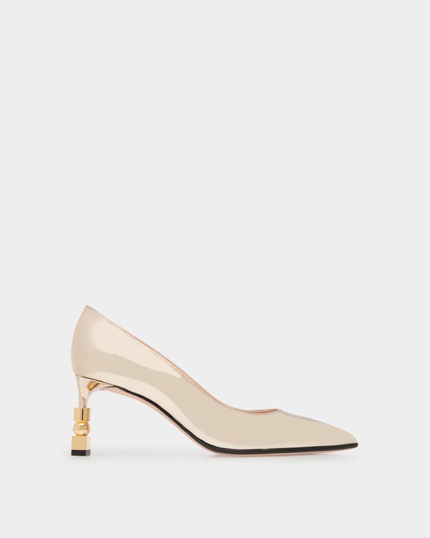 SHOES - GOLD 50