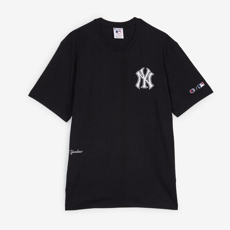 T-SHIRT - BLACK