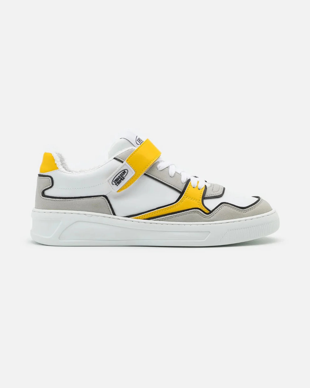 SNEAKERS - WHITE + YELLOW DETAIL