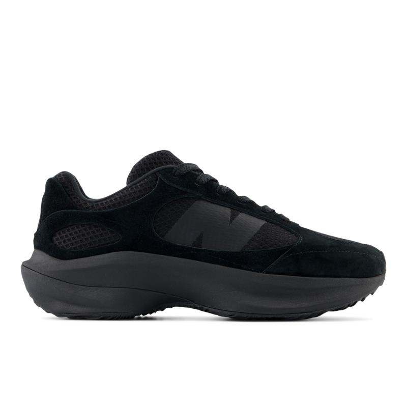 SNEAKERS - BLACK