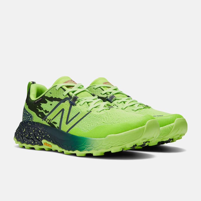 SNEAKERS - PIXEL GREEN