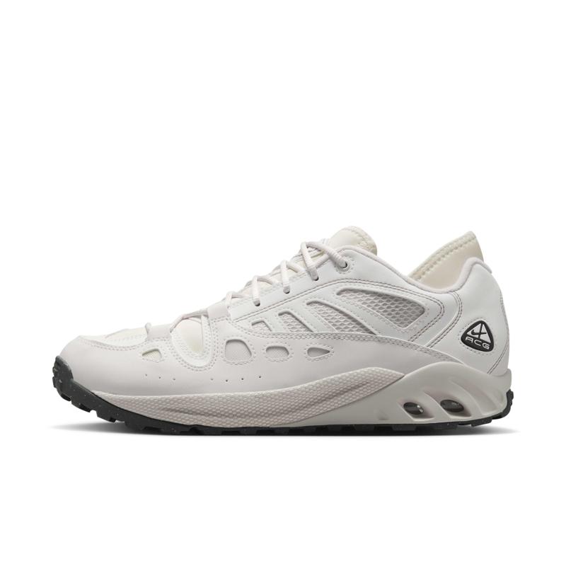 SNEAKERS - WHITE