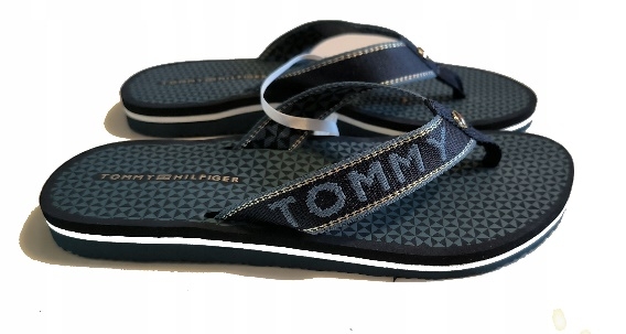 FLIP FLOPS - CINNABAR RED